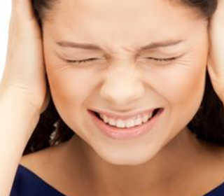mit tegyek ha vérzik a fülem fejfájás magas vérnyomás dystóniában