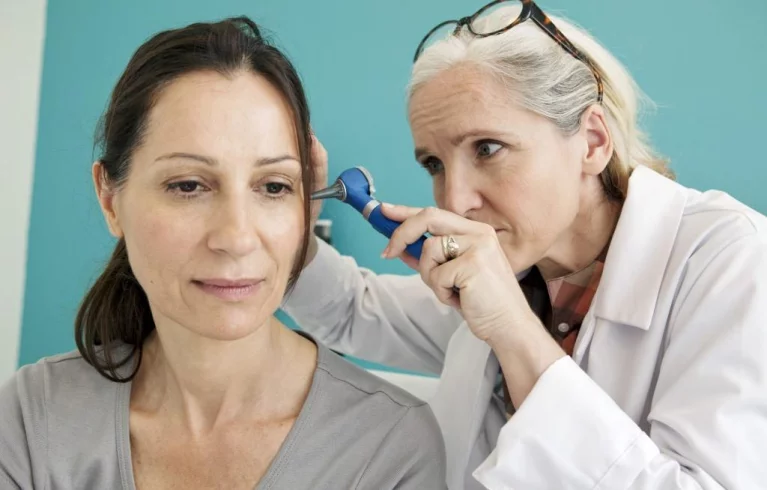 Koleszteatóma is állhat a gyakori fülbetegségek hátterében