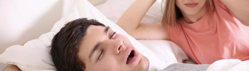 Az orrdugulás kezelésével megszűnhet a horkolás