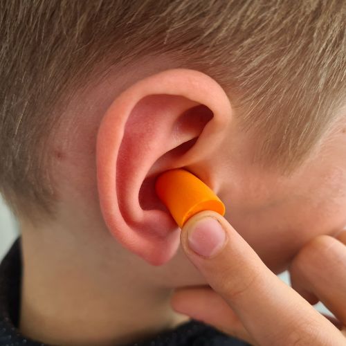 Eldugult, lüktet és fáj: használjon-e füldugót a gyermek az iskolai úszásoktatáson? - Fül-orr-gégeközpont