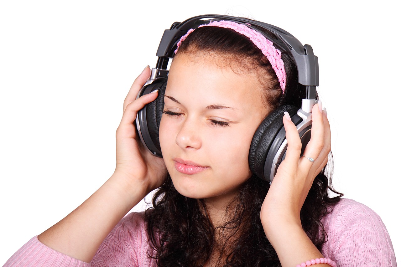 halláskárosodást okoz a fülhallgató
