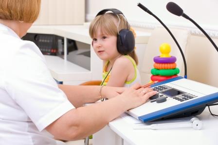 hallásvizsgálat gyerek audiológia